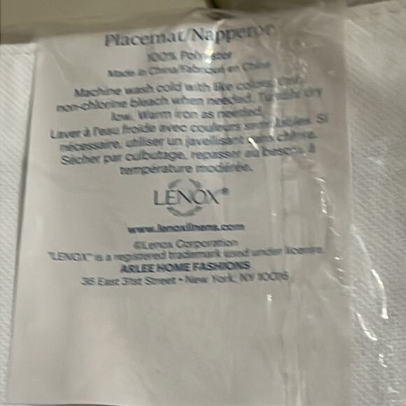 LENOX BUTTERFLY MULTI MEADOW COLLECTION OF PLACEMAT NWT 13inX19in - Picture 3 of 7